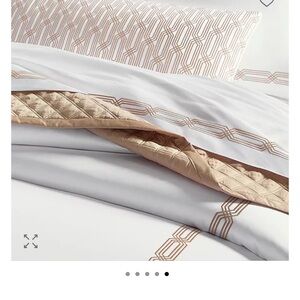 Hudson Park king flat sheet